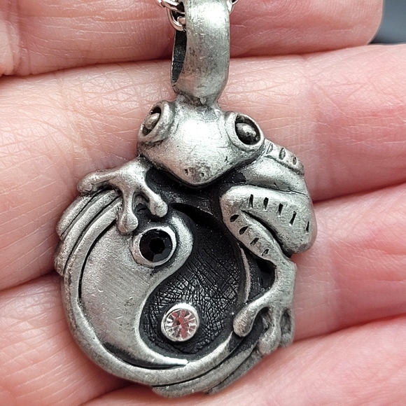 🐸Pure pewter frog pendant - Picture 2 of 2